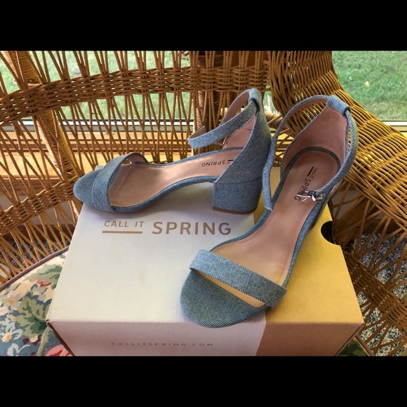 Shoes - Picture 5 of 5